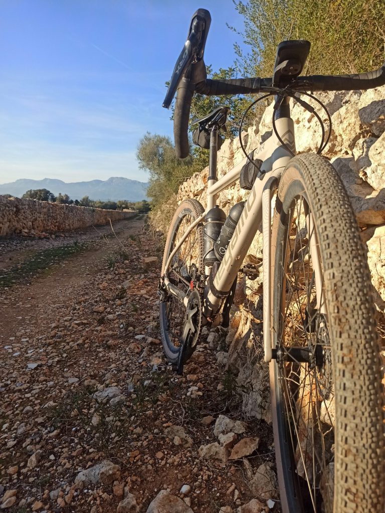 Gravel bike path